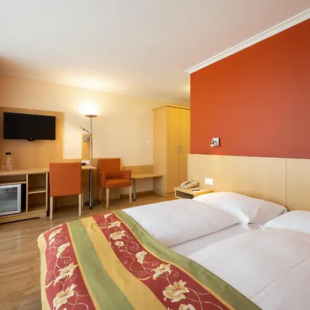 Hotel Ambassador Self Check-in Lucerna