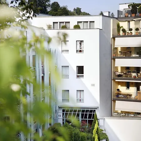 Hotel Ambassador Self Check-in Luzern